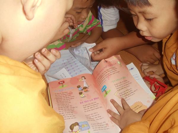 Các con học bài - Hình mô tả 1