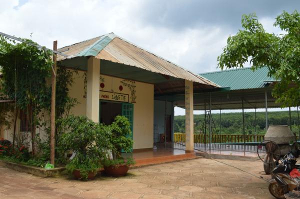 Xung quanh Làng Tre - Hình mô tả 10