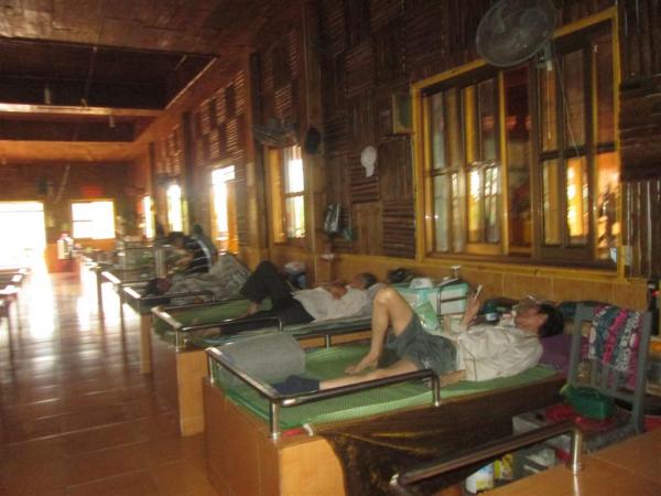 Các bé Cô nhi - Hình mô tả 80