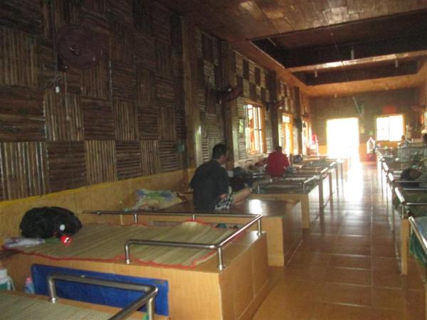 Các bé Cô nhi - Hình mô tả 81