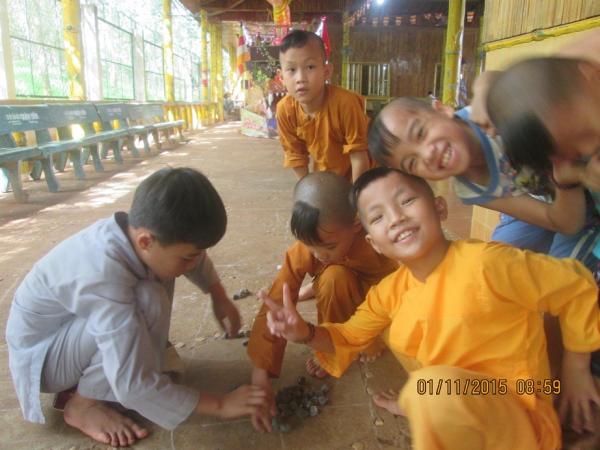 Các con vui chơi - Hình mô tả 13