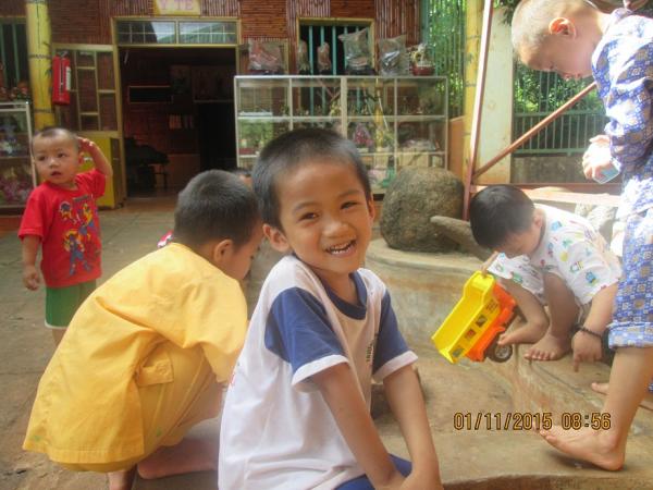 Các con vui chơi - Hình mô tả 16