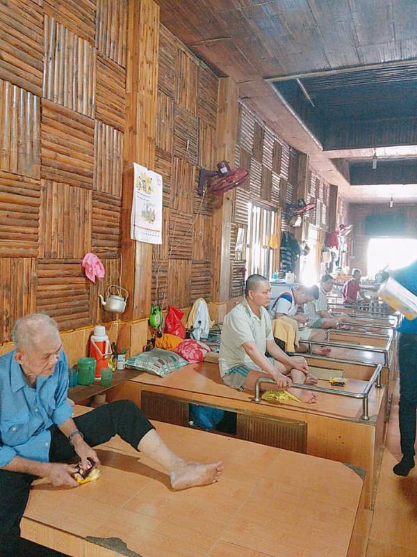 người già neo đơn 2019 - Hình mô tả 16