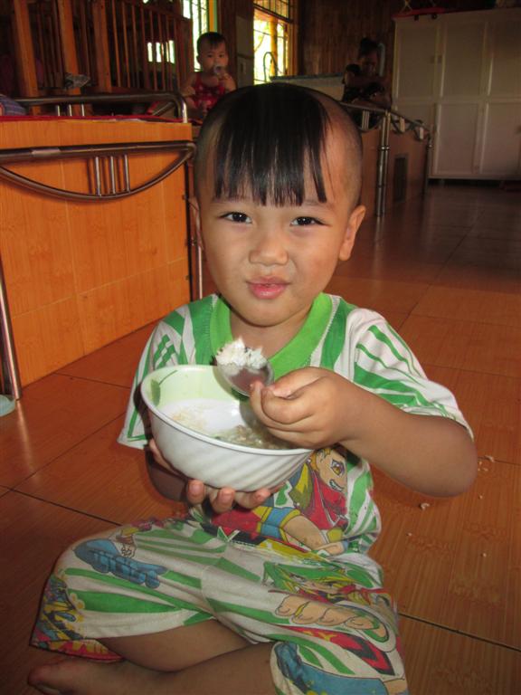 Các bé Cô nhi - Hình mô tả 42