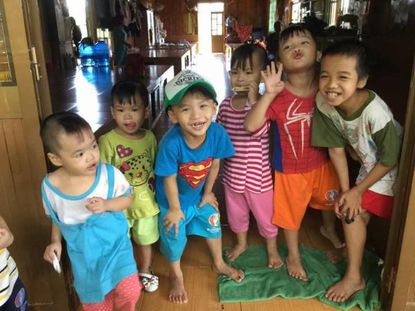 Các thiên thần - Hình mô tả 14