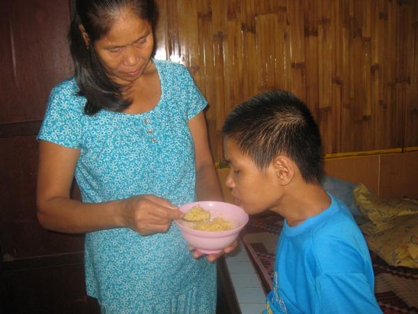 Giờ ăn của các em - Hình mô tả 4