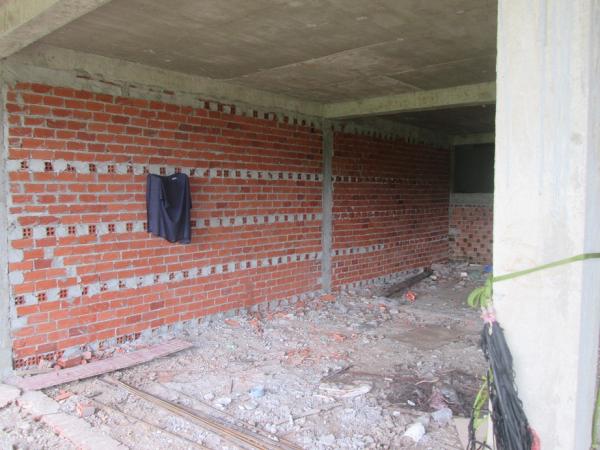 Các dãy phòng ở vẫn chưa hoàn chỉnh - Hình mô tả 5