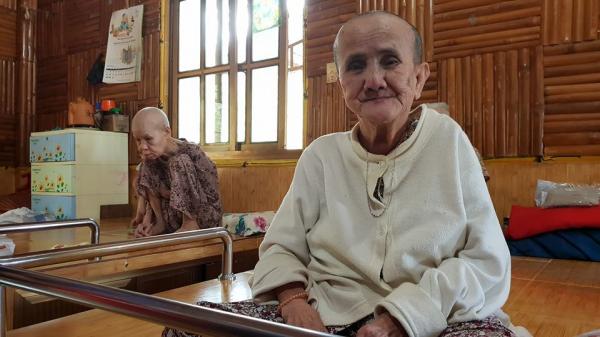 người già neo đơn 2019 - Hình mô tả 6