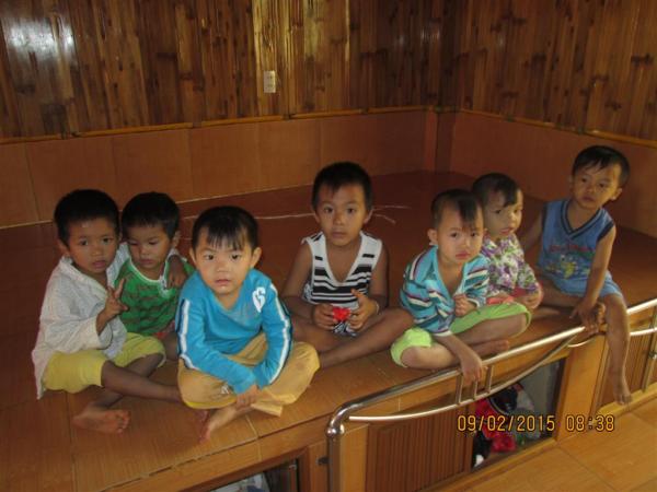 Các bé Cô nhi - Hình mô tả 19