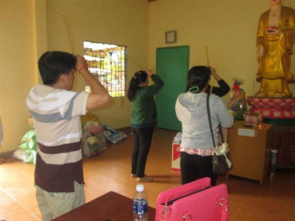 Các bé Cô nhi - Hình mô tả 101