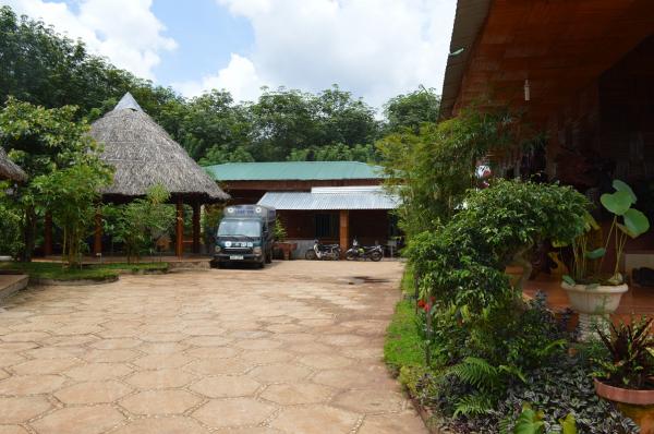 Xung quanh Làng Tre - Hình mô tả 8