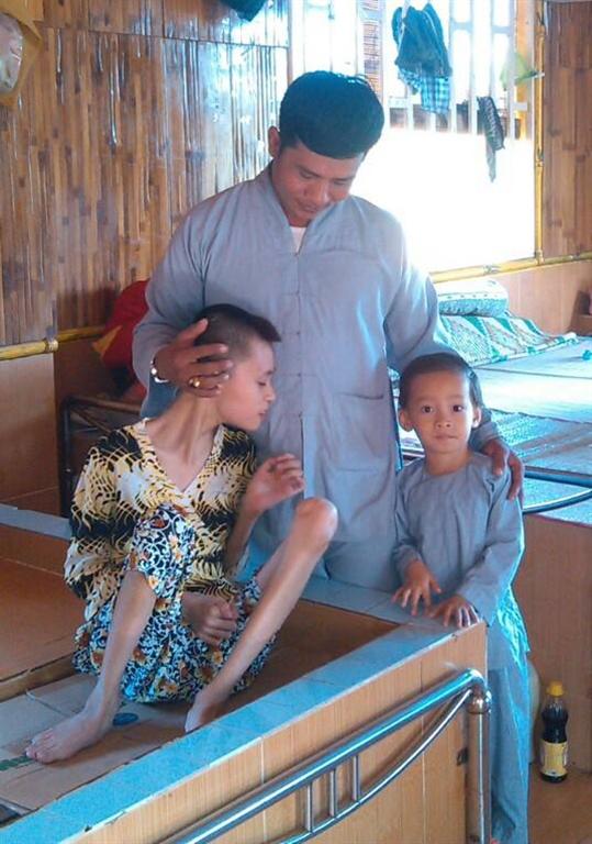 Hình ảnh Trung tâm Nhân Đạo Làng Tre năm 2015 - Hình mô tả 8